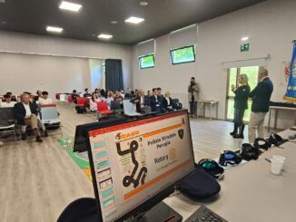 Guida sicura, liceali testano il kit della Polstrada