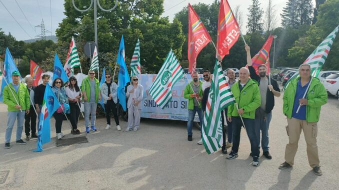 Protesta sindacale a Foligno contro riorganizzazione Enel