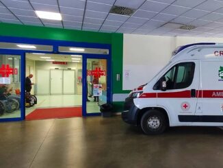 Operaio precipita dal tetto, indagini su sicurezza a Ramazzano