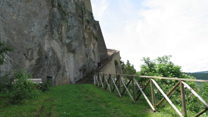 Tre giorni di eventi a Rocca Ripesena tra rose e cultura