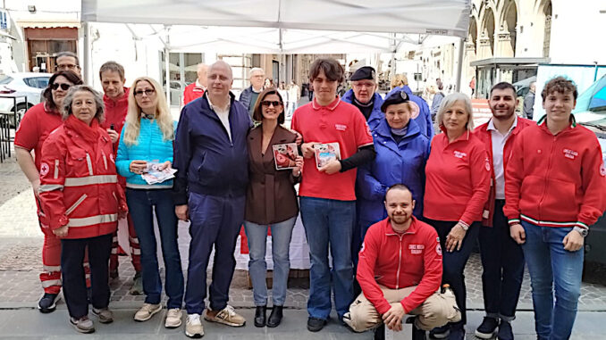 Perugia celebra i 140 anni della Croce Rossa con una manifestazione nel centro storico