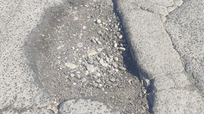 Terni, strade dissestate: Aiace denuncia rischi e disagi