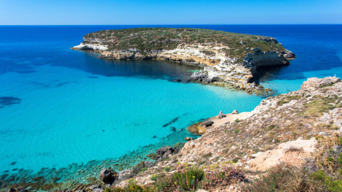 HelloFly, al via i voli da Perugia per Lampedusa e Pantelleria