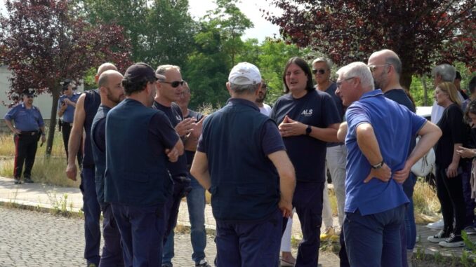 Angelantoni Life Science ferma: sciopero e proprietà assente