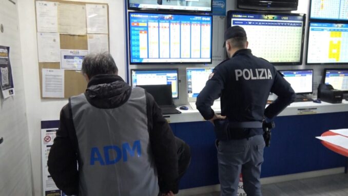 Gioco illegale, scoperti 22 centri scommesse abusivi
