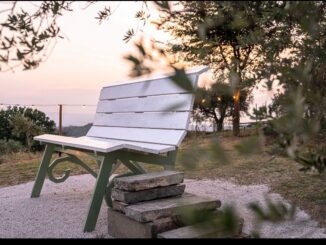 Collazzone inaugura la prima Big Bench della valle