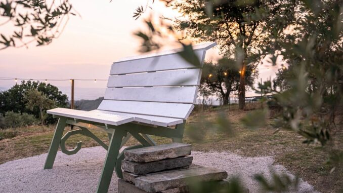 Collazzone inaugura la prima Big Bench della valle