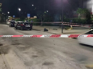 Uccide l'ex moglie in strada, fermato 55enne vive a Passignano