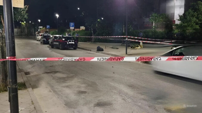 Uccide l'ex moglie in strada, fermato 55enne vive a Passignano