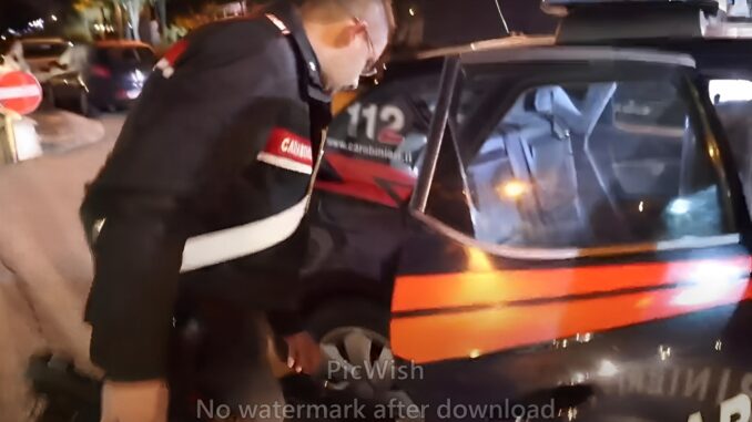 Aggredisce i Carabinieri, fermato con taser e arrestato