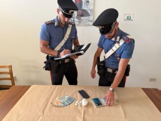 Scoperto con 88 grammi di cocaina: arrestato a 22 anni