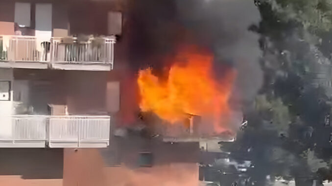 Incendio in casa a Tavernelle [Video], fiamme alte e elisoccorso sul posto