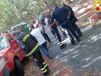 Sessantenne in fuga tenta suicidio, salvata dai Forestali