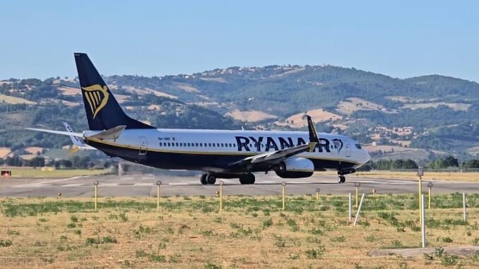 Ritardo volo Perugia-Barcellona, Ryanair dovrà risarcire