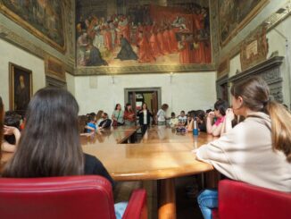 Studenti della Dante Alighieri in visita al Comune