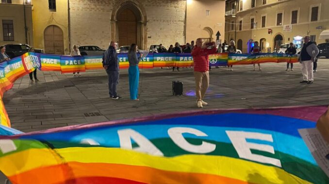 Dieci piazze umbre unite contro le guerre nel mondo