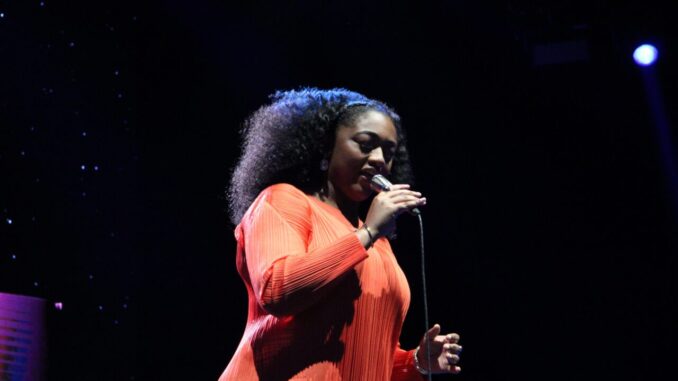 La stella di Samara Joy fa sognare l’Arena Santa Giuliana a Umbria Jazz