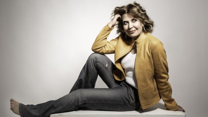 Sabina Guzzanti sul palco del Barton Park con Liberidì