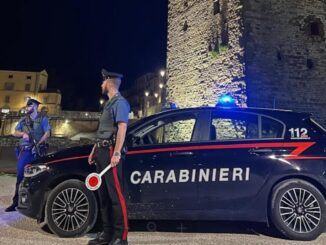 Controlli a tappeto, droga e guida pericolosa: un deferito