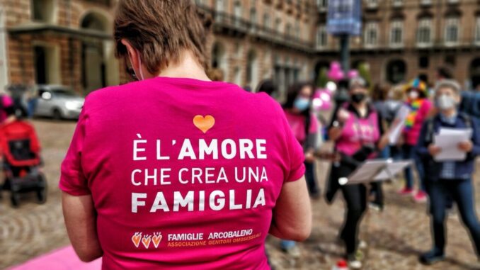 Famiglie arcobaleno, atto di riconoscimento per cinque bambine