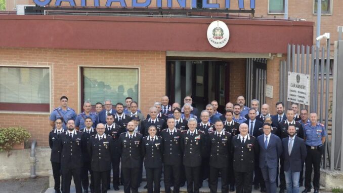 Il Generale Iacobelli in visita al Comando di Perugia
