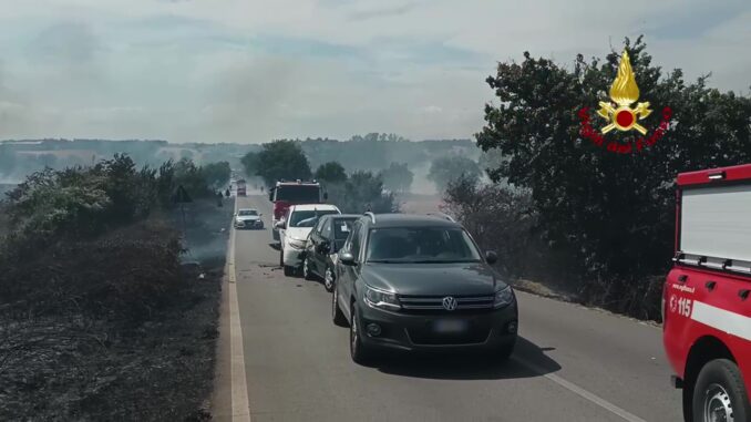 Incendio e scontro tra auto: ore di paura a San Martino