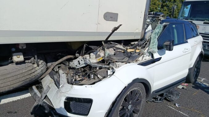 Grave incidente in A1 nei pressi di Fabro, salvi due giovani