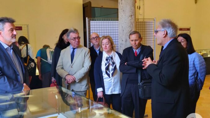 Visita guidata gratuita alla mostra su Petrarca e Boccaccio