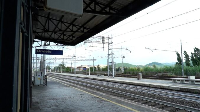 Il sindacato denuncia il rischio di default del servizio ferroviario interregionale