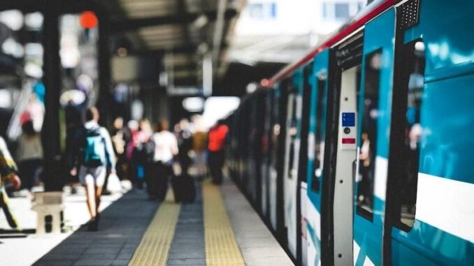 Pendolari penalizzati: metà dei treni resta sulla linea lenta