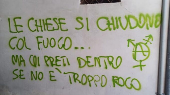 Scritte offensive sui muri, Perugia s'indigna
