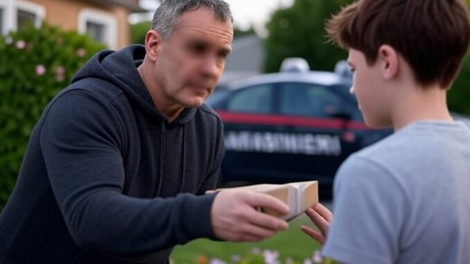 Spaccio nel giardino di casa, arrestati un 22enne e un minorenne