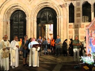 Luminaria dell’Assunta: fede e storia nella notte di Perugia