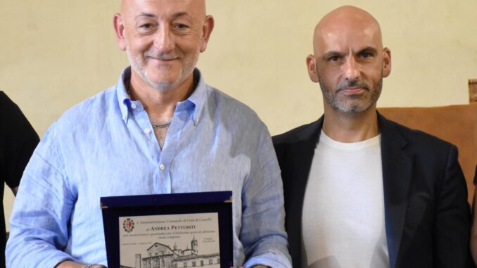 Premiato camionista che ferma auto contromano su E45