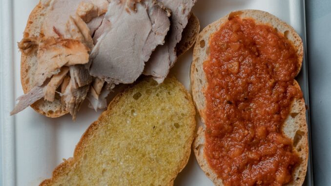 50 anni di porchetta e tradizione popolare a Costano