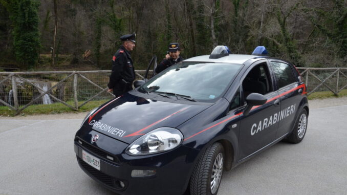 Terni, arresto dopo fuga contromano e droga sequestrata