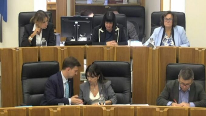 Consiglio Umbria: duro confronto sulla manovra fiscale e sanità