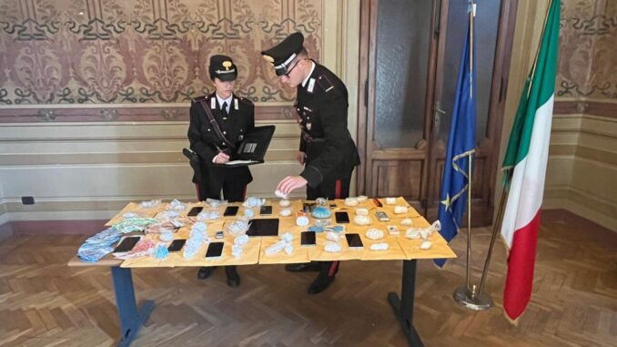 Due albanesi arrestati a Foligno con oltre due chili di droga
