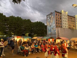 Piazza del Bacio diventa cuore pulsante della comunità