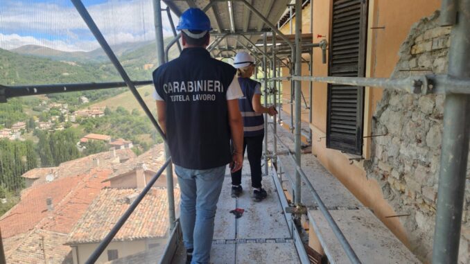 Controlli a Ponte San Giovanni, cantiere sospeso dai Carabinieri