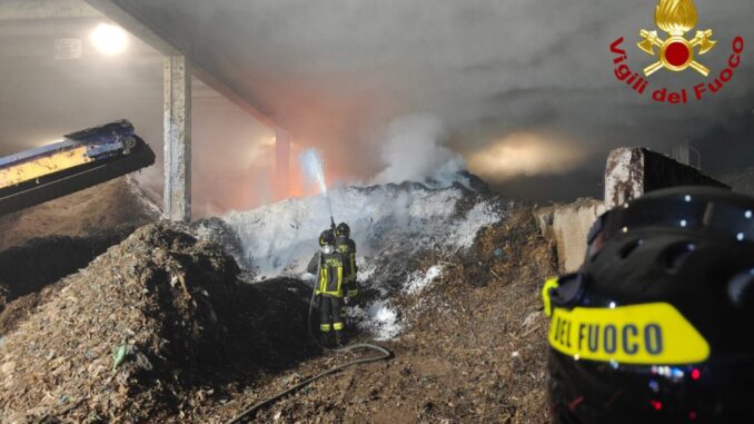 Incendio alla Green Asm a Narni, intervento dei vigili del fuoco