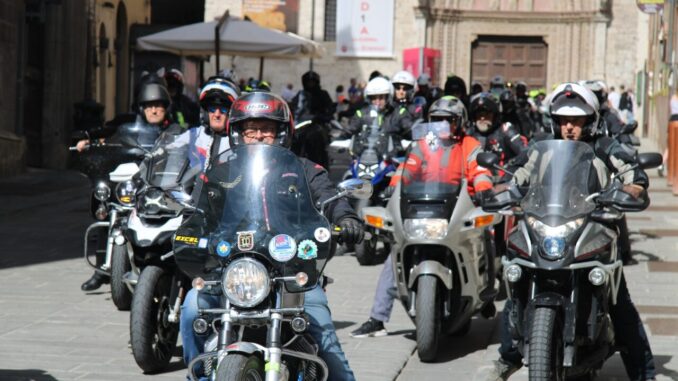 Motoincontro Fabio Celaia: oltre 250 bikers in sfilata
