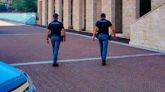 Aggressione a Perugia: uomo molesto denunciato dalla Polizia