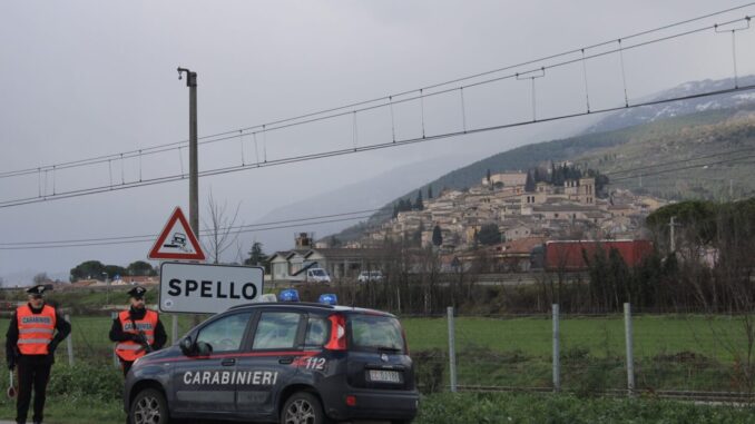 Arrestato a Spello 29enne con mix di droga in auto