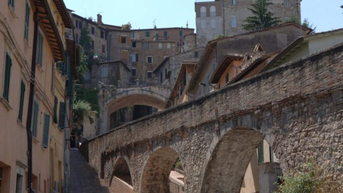 Perugia, alla scoperta dell’acquedotto medievale con Attilio Bartoli