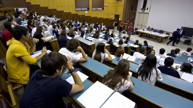 Libertà di scelta al centro nello sciopero dei collettivi
