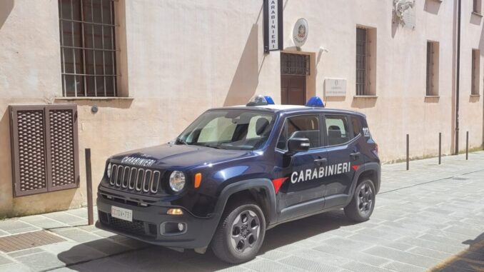 Arrestato a Perugia per droga e aggressione a carabiniere
