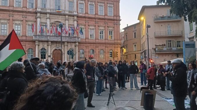 Presidio a Perugia per la resistenza palestinese