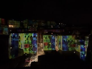 Magia natalizia illumina Perugia con arte e innovazione