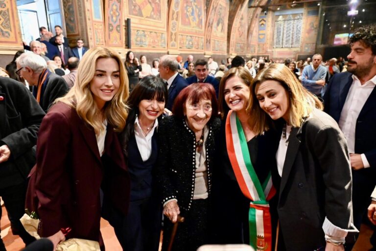 Perugia celebra Mirella Alloisio, simbolo di libertà